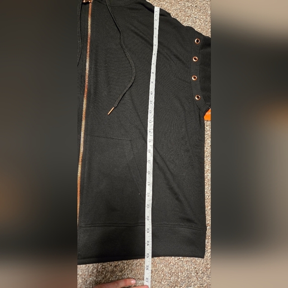 Adrienne Vittadini black zip up - Picture 6 of 9